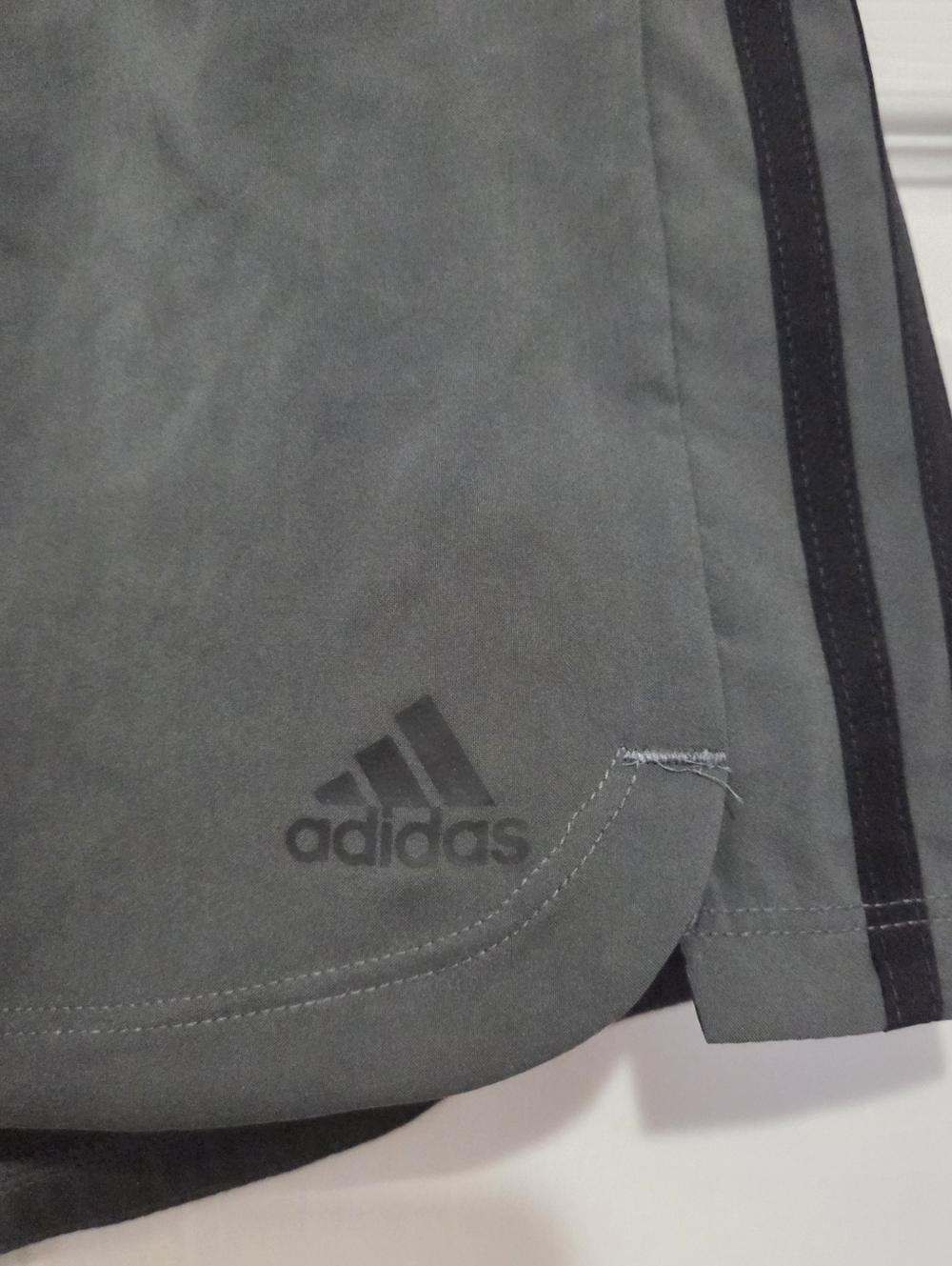 Adidas Aeroready Gray & Black Running Pacer Training Shorts Size Large Casual - Picture 7 of 14